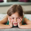 ¿Por qué mi hijo se aburre tan rápido de sus juguetes?