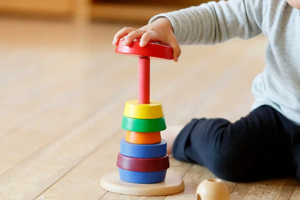 Montessori en Casa: Tips y Juguetes para el 2025