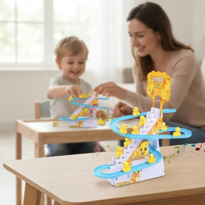 Tren Eléctrico de Patitos con Escalera | Pista Automática con Música y Movimiento
